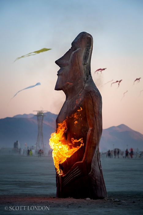 Annunaki Watch, an installation by Matthew Timeless Welter at Burning Man 2013 (Photo by Scott London)
