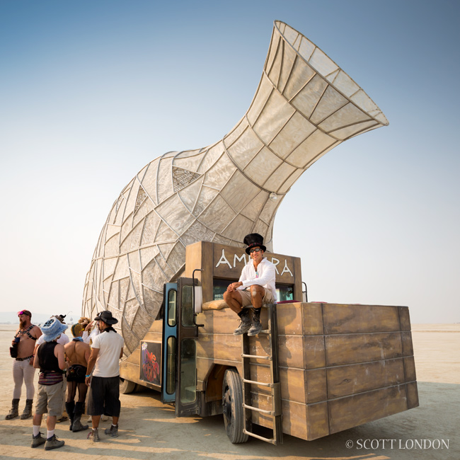 The Amphora art car at Burning Man 2013 (Photo by Scott London)
