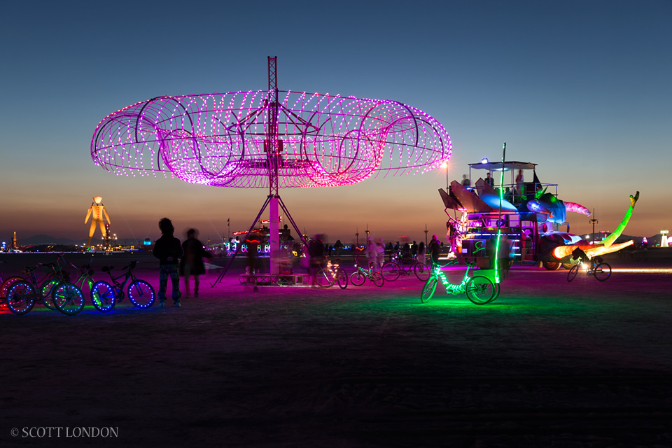 PearCloud, an art installation by Mark Lottor, at Burning Man 2014 (Photo by Scott London)