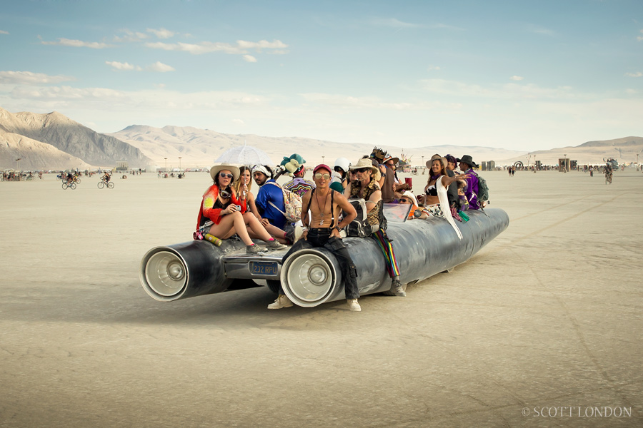 David Best's Rocket Car ferries people across the playa at Burning Man 2016 (Photo by Scott London)