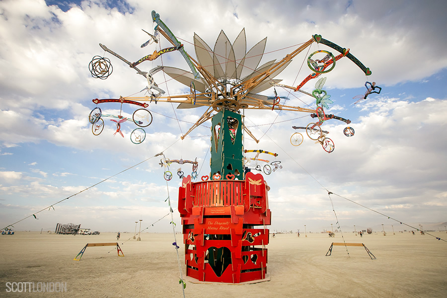 The Dragonfly Mating Ritual at Burning Man 2017. (Photo by Scott London)