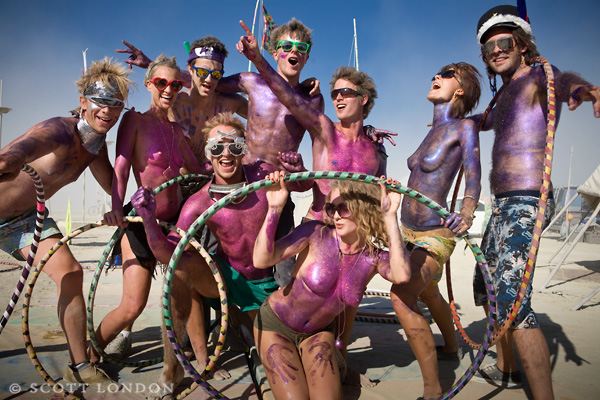 Charlie and Friends at the Camp Luster / Glitter Camp