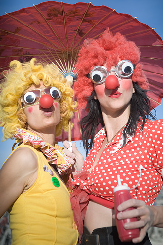 The Condiment Clowns