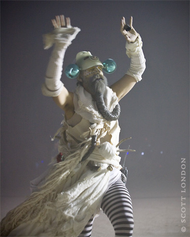 Steven Ra$pa Performs Before the Burn