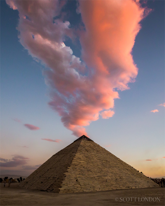 The Catacomb of Veils at Burning Man 2016. (Photo by Scott London)